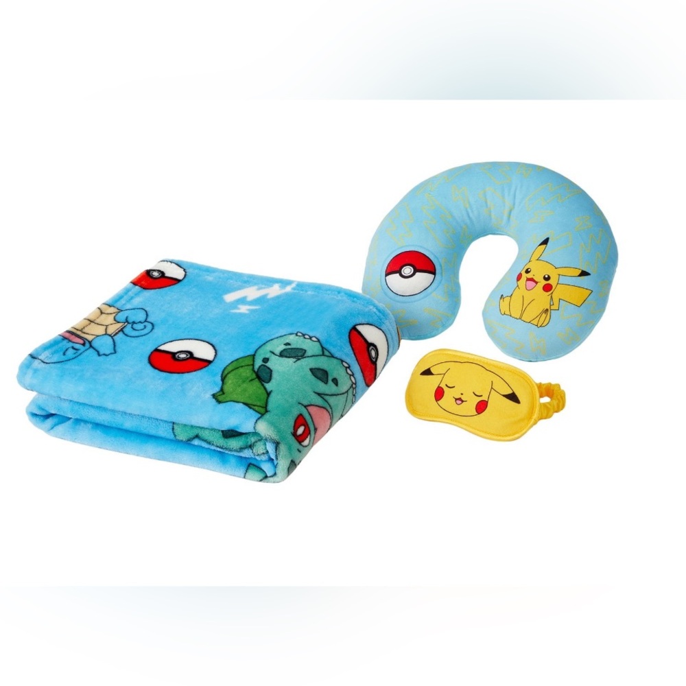 Pokemon Blue Travel 3 piece Set with Pikachu and Bulbasaur New Collectible